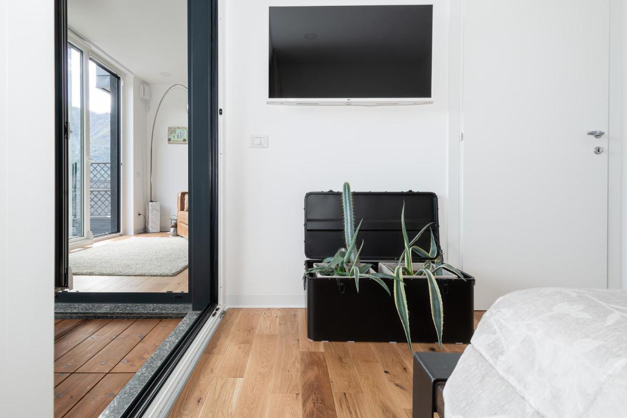Appartamento Dany Con Vista Lago By Holiday Solutions نيسّو المظهر الخارجي الصورة